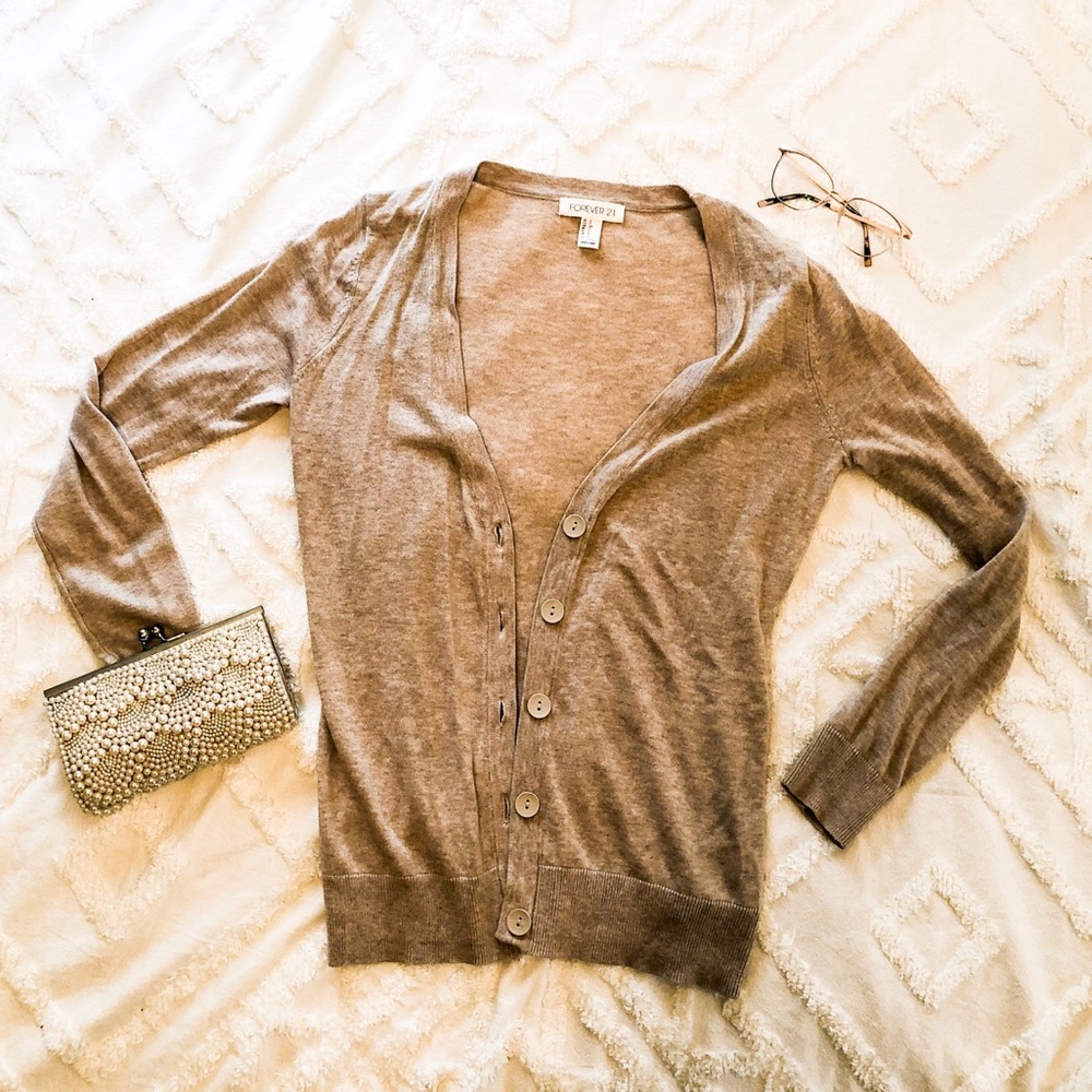❗️SOLD❗️Forever 21 Beige Cardigan